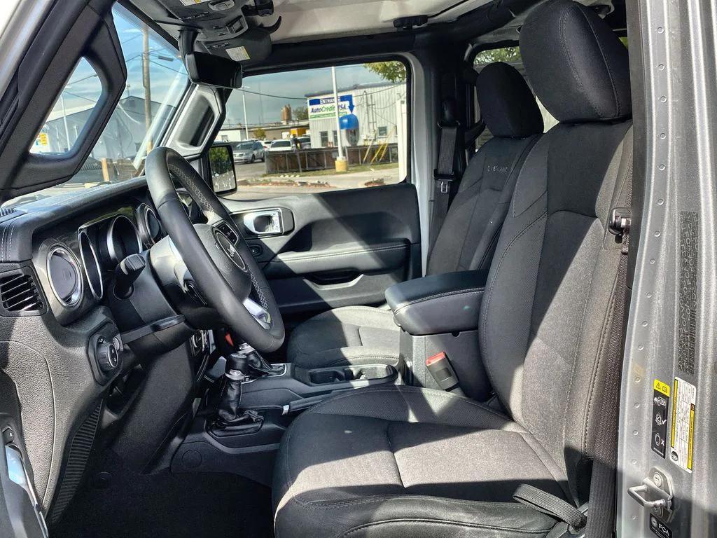 used 2023 Jeep Gladiator car, priced at $35,598