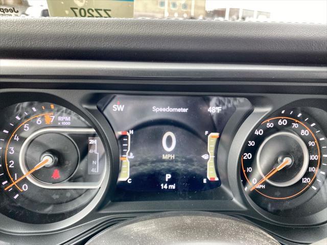 new 2025 Jeep Gladiator car, priced at $48,004
