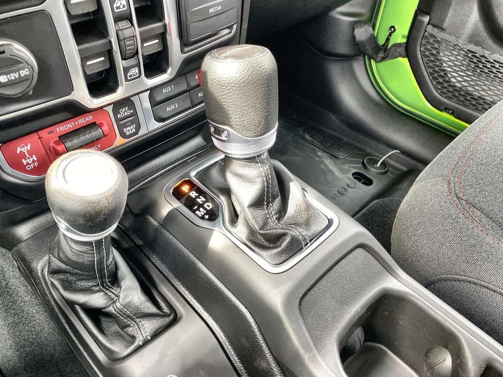 new 2025 Jeep Gladiator car, priced at $49,679