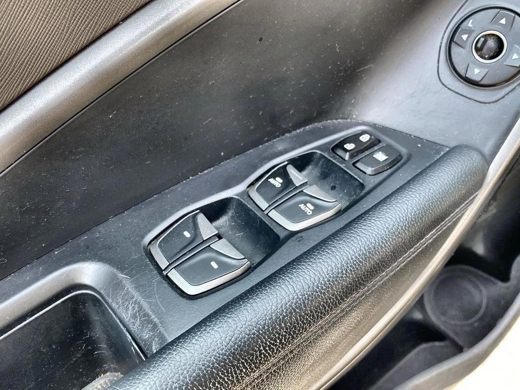 used 2015 Hyundai Santa Fe Sport car, priced at $11,998