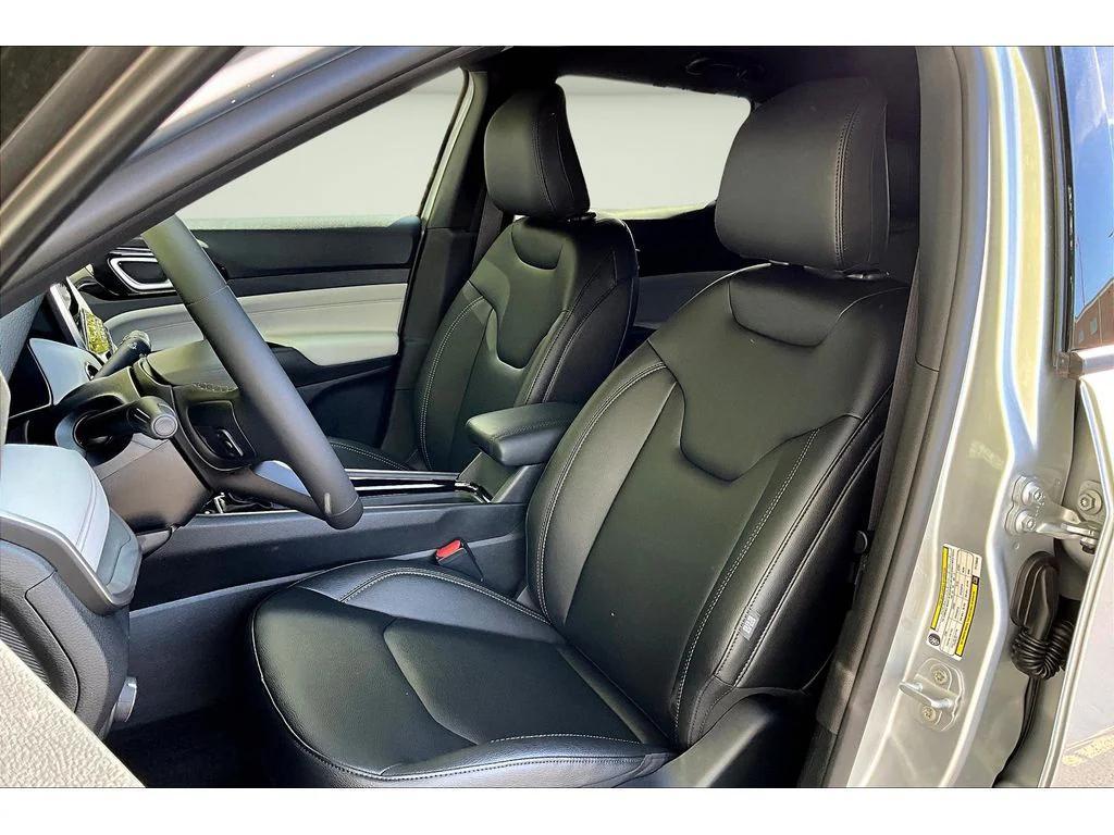 new 2026 Jeep Compass car, priced at $35,350