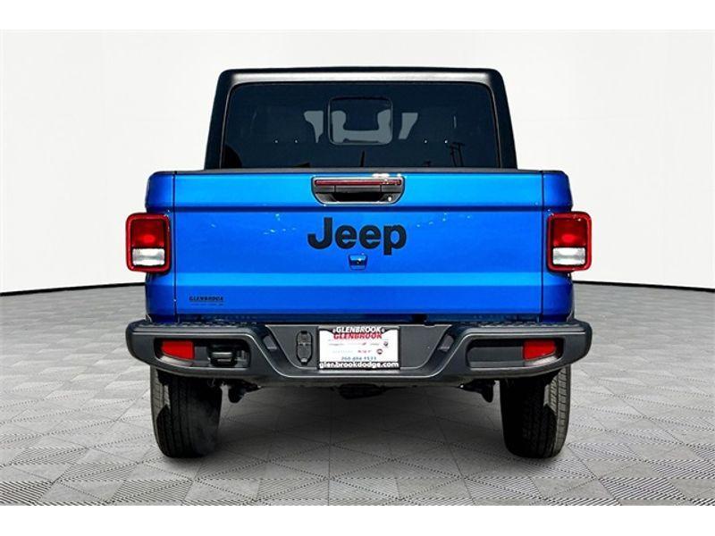 new 2024 Jeep Gladiator car, priced at $44,222