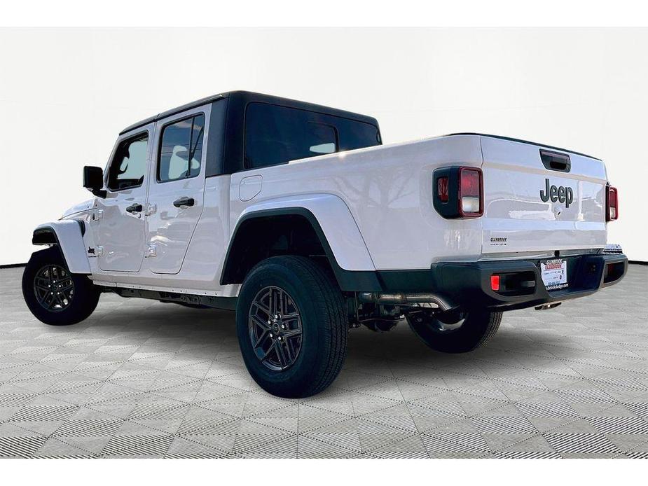 new 2024 Jeep Gladiator car, priced at $45,572