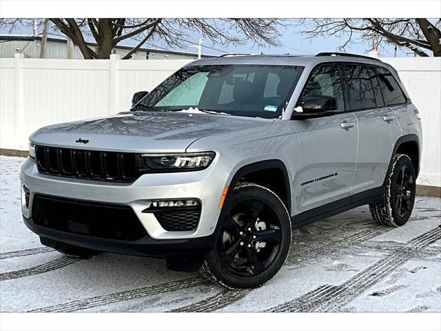 new 2025 Jeep Grand Cherokee car, priced at $55,741