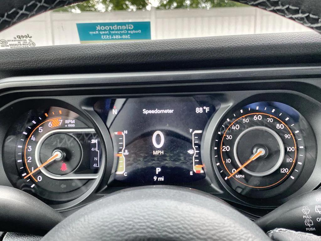 new 2025 Jeep Wrangler car, priced at $46,183