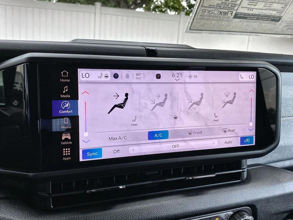 new 2025 Jeep Wrangler car, priced at $46,183