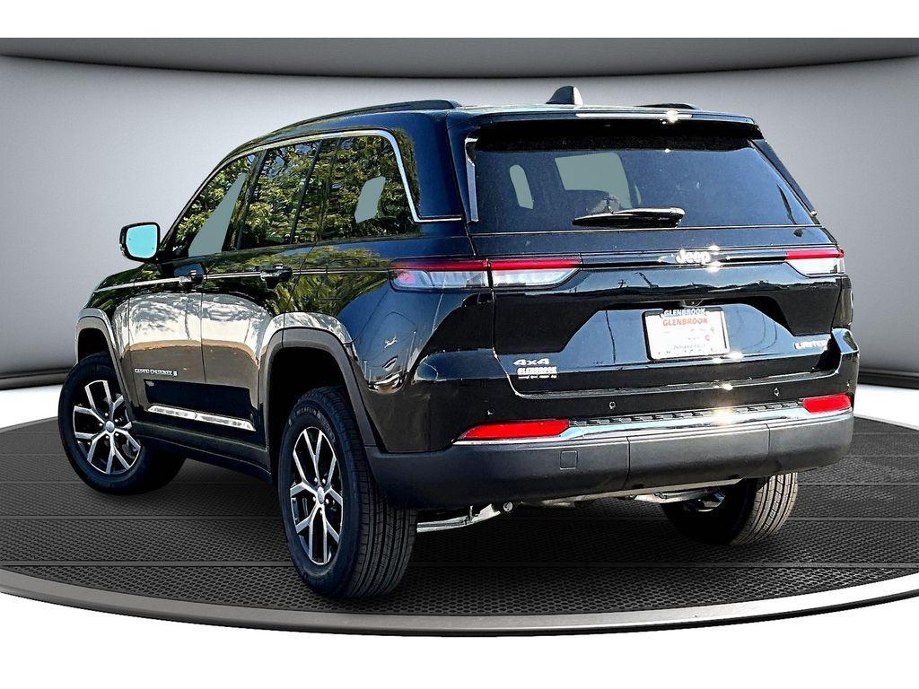 new 2025 Jeep Grand Cherokee car, priced at $45,256