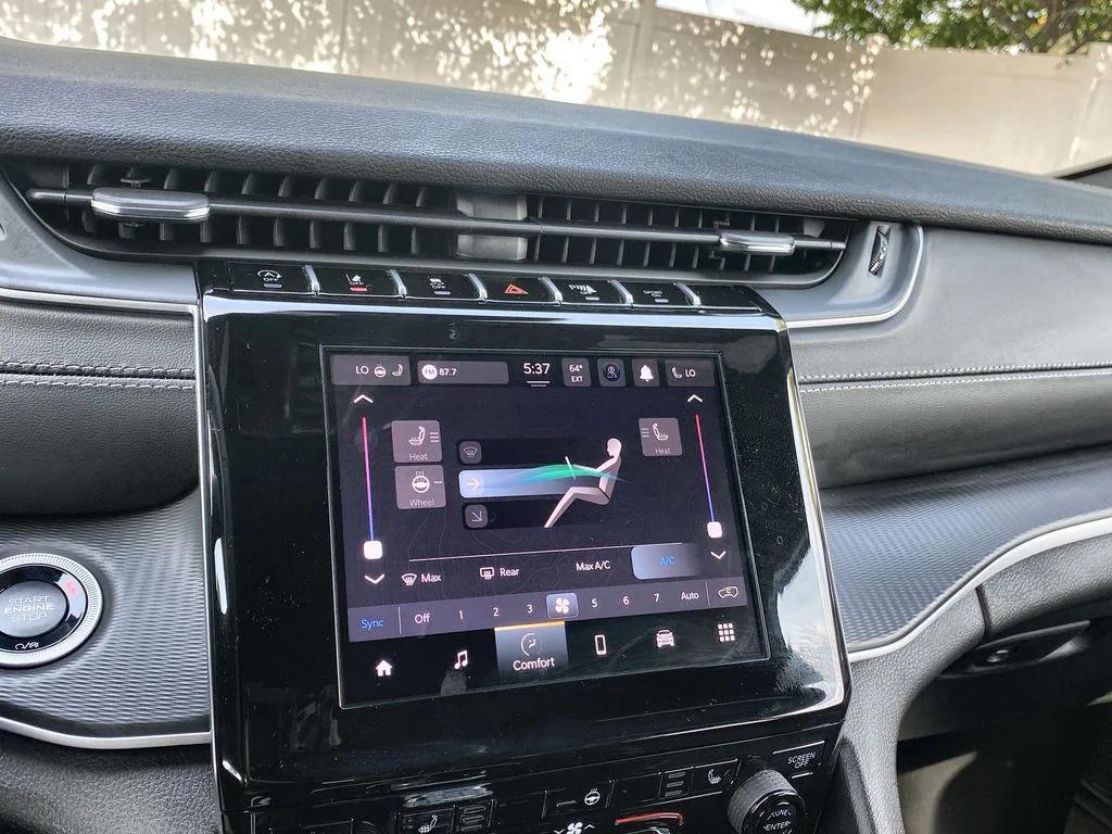 new 2025 Jeep Grand Cherokee car, priced at $44,480