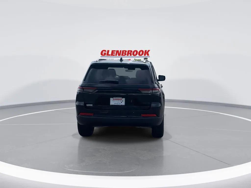 new 2025 Jeep Grand Cherokee car, priced at $44,480