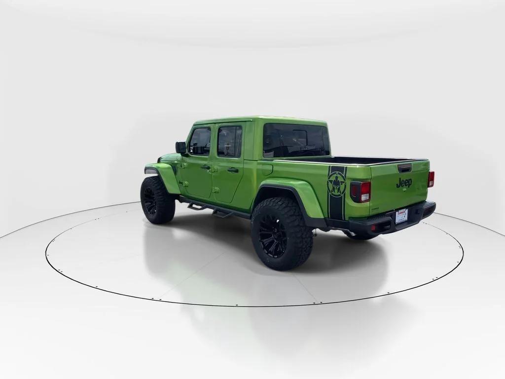 new 2025 Jeep Gladiator car, priced at $51,686