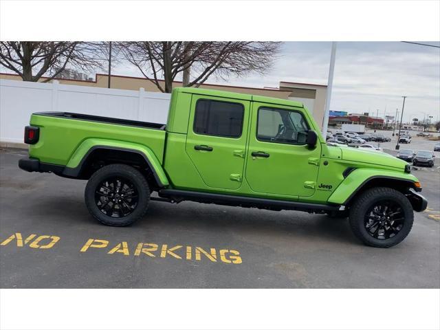 new 2025 Jeep Gladiator car, priced at $44,021