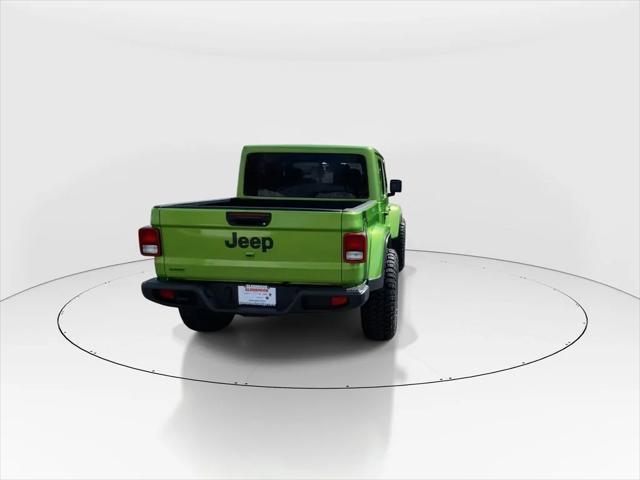 new 2025 Jeep Gladiator car, priced at $43,021