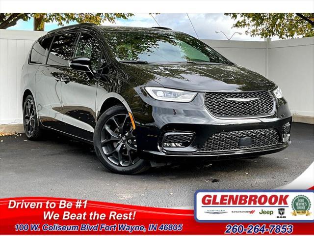 used 2023 Chrysler Pacifica car, priced at $38,037