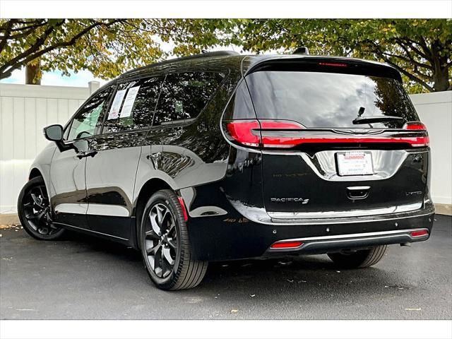 used 2023 Chrysler Pacifica car, priced at $38,037