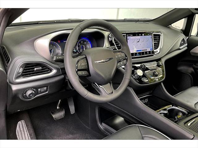 used 2023 Chrysler Pacifica car, priced at $38,037