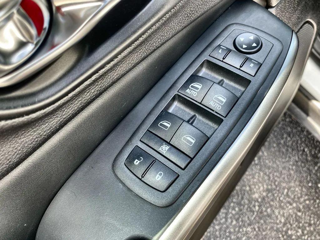 used 2022 Jeep Cherokee car, priced at $25,000