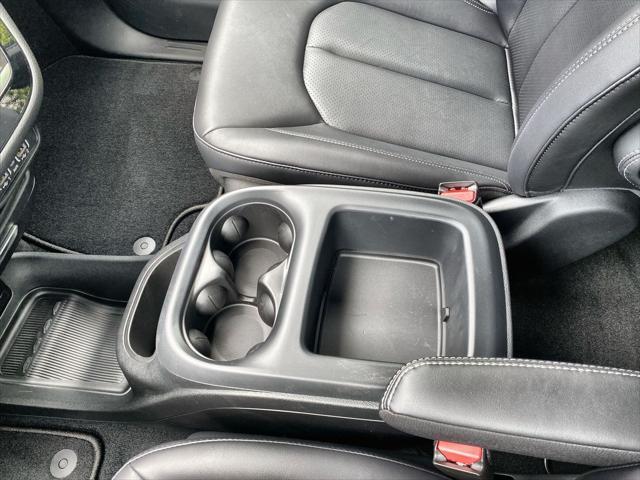 new 2025 Chrysler Pacifica car, priced at $45,725