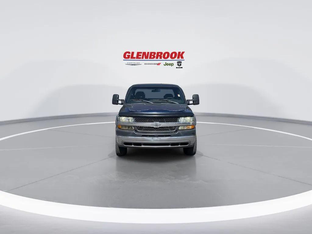 used 2002 Chevrolet Silverado 2500 car, priced at $7,995