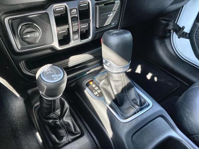 new 2025 Jeep Gladiator car, priced at $44,558