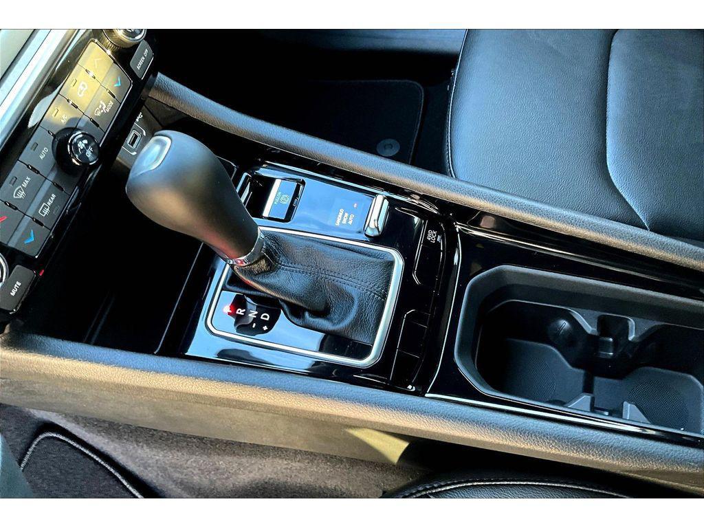 new 2026 Jeep Compass car, priced at $33,100