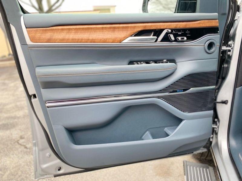 new 2024 Jeep Grand Wagoneer L car, priced at $105,570