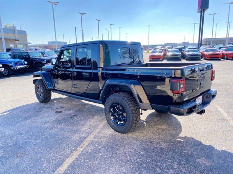 new 2023 Jeep Gladiator car, priced at $50,519
