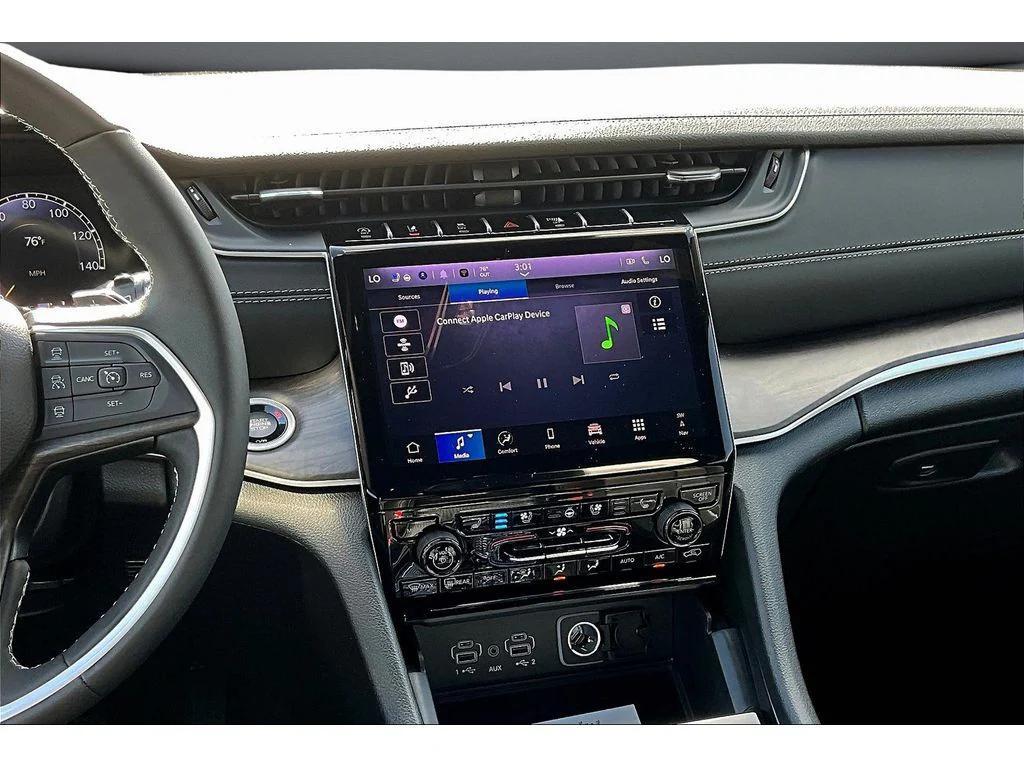 new 2025 Jeep Grand Cherokee car, priced at $54,565