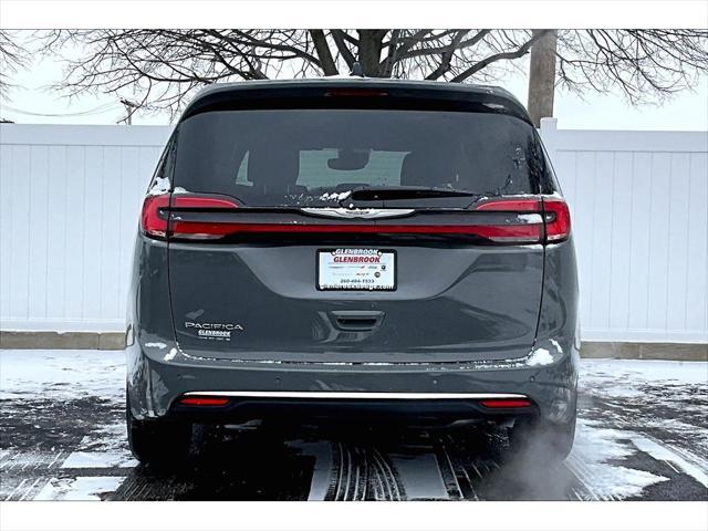 new 2025 Chrysler Pacifica car, priced at $40,695