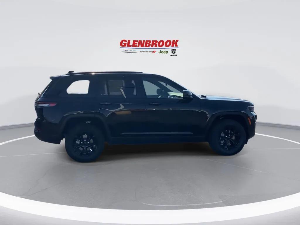 new 2025 Jeep Grand Cherokee car, priced at $41,383