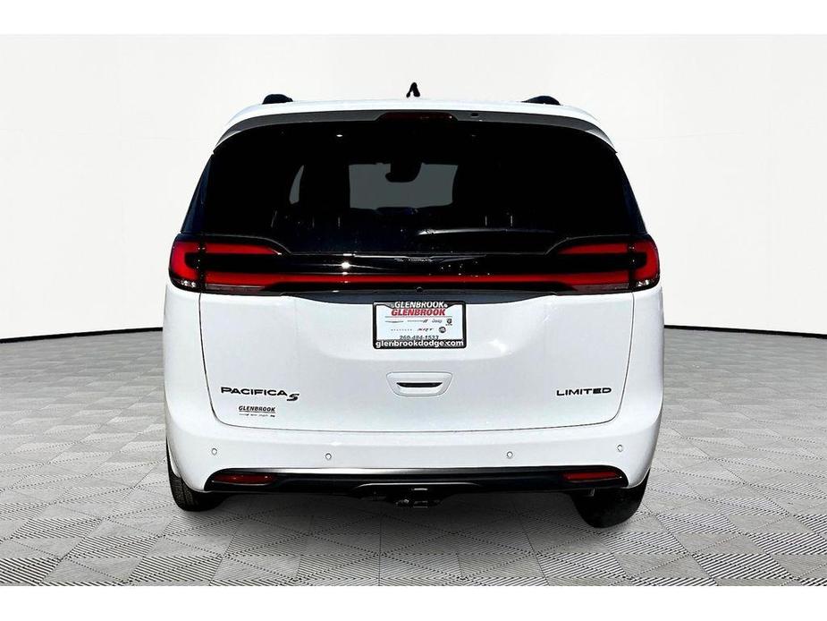 new 2024 Chrysler Pacifica car, priced at $49,004