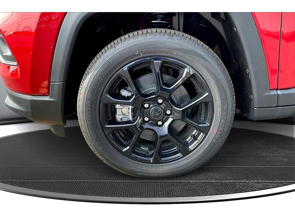 new 2026 Jeep Compass car, priced at $33,185