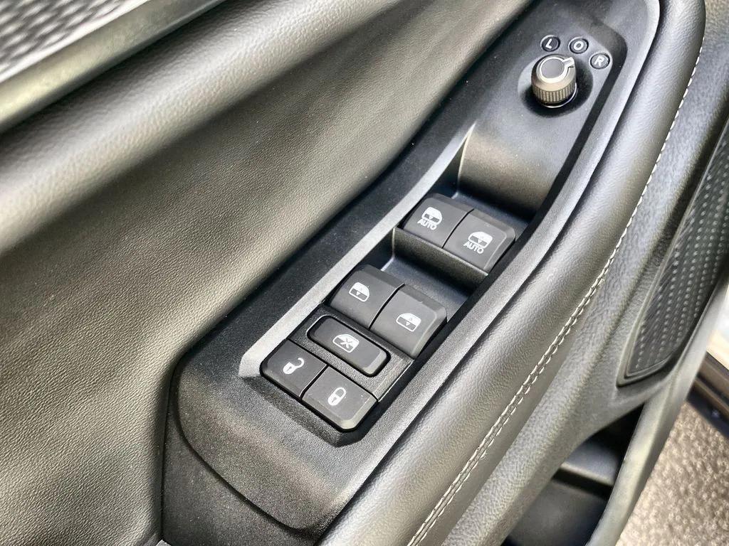 new 2025 Jeep Grand Cherokee car, priced at $39,530