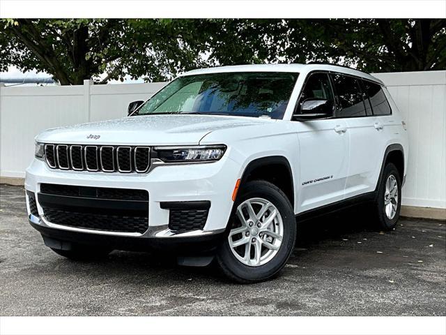 new 2024 Jeep Grand Cherokee car, priced at $39,225