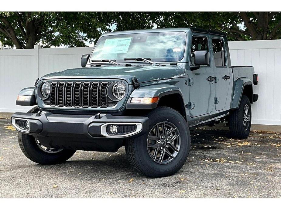 new 2024 Jeep Gladiator car, priced at $42,747