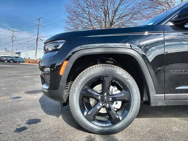new 2025 Jeep Grand Cherokee car, priced at $49,470