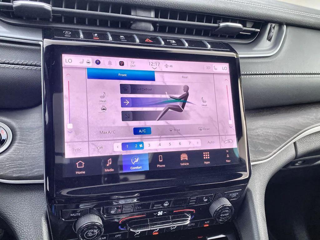 new 2025 Jeep Grand Cherokee car, priced at $52,335