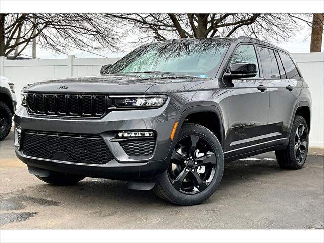 new 2025 Jeep Grand Cherokee car, priced at $50,810