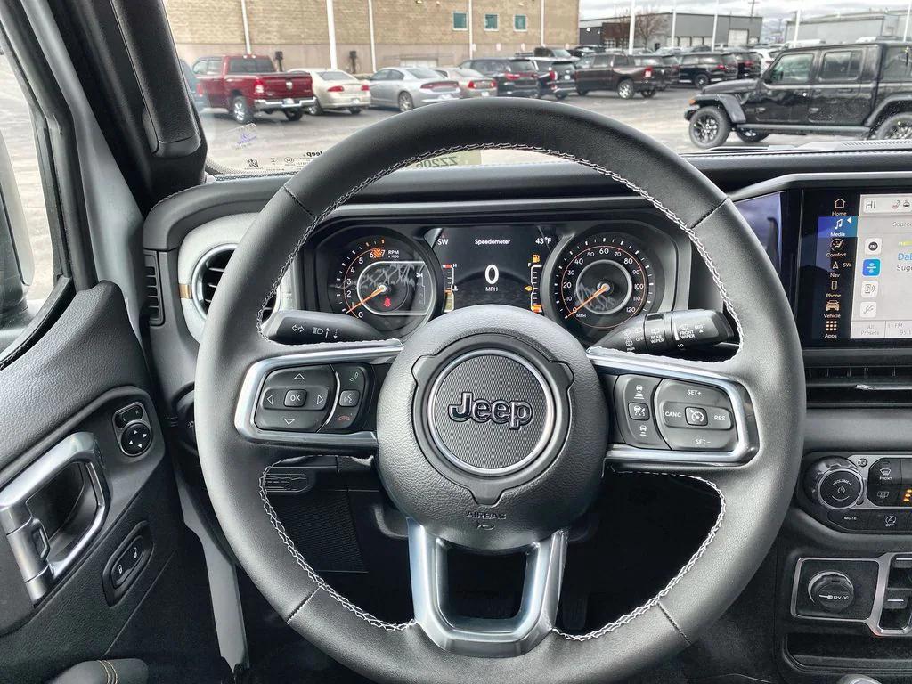 new 2025 Jeep Wrangler car, priced at $55,109