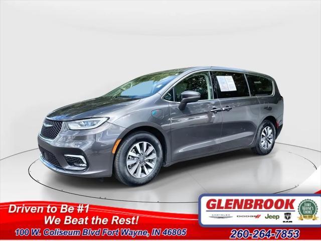 used 2022 Chrysler Pacifica Hybrid car, priced at $21,600
