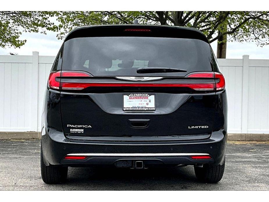 new 2024 Chrysler Pacifica car, priced at $47,388