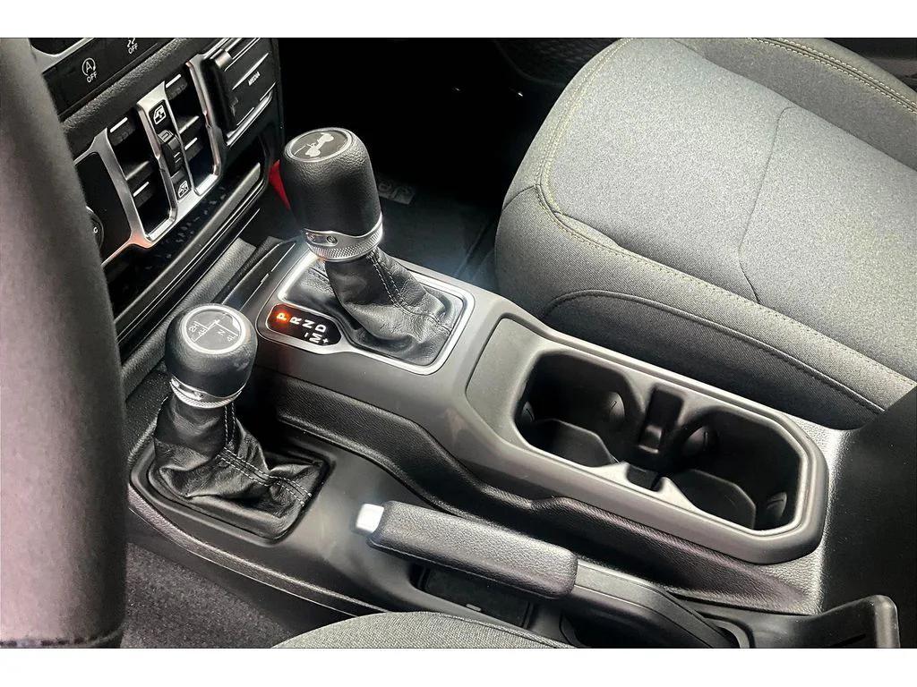 new 2025 Jeep Wrangler car, priced at $47,883