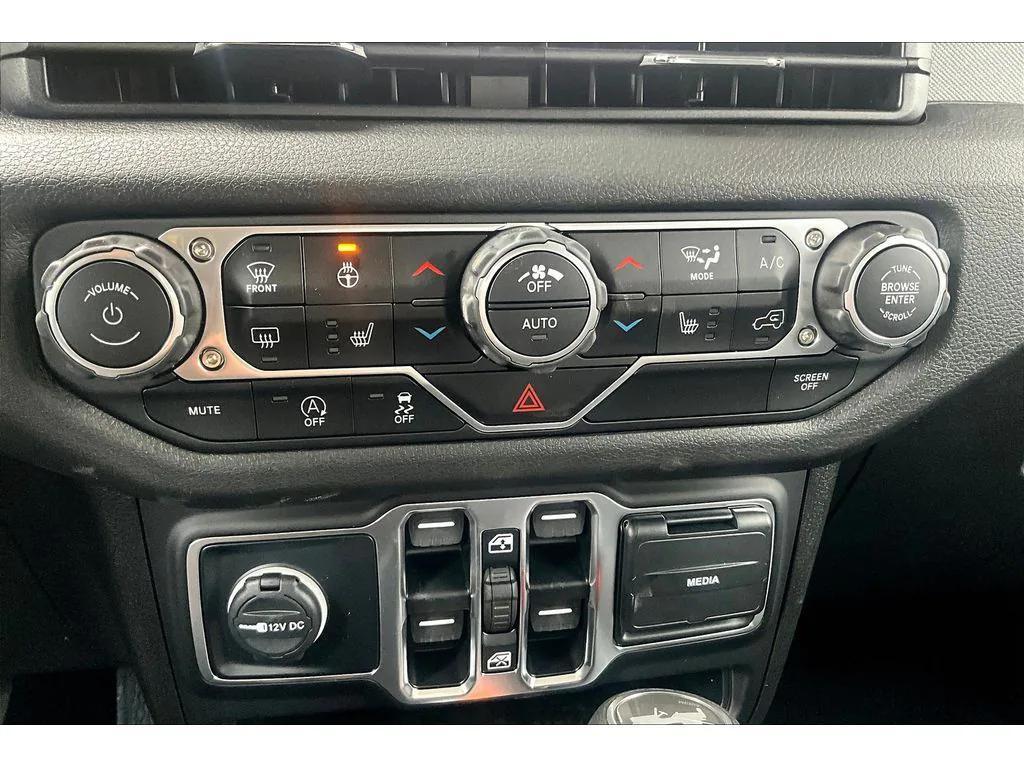 new 2025 Jeep Wrangler car, priced at $47,883