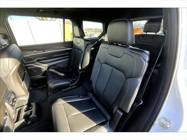 new 2025 Jeep Grand Cherokee car, priced at $52,267