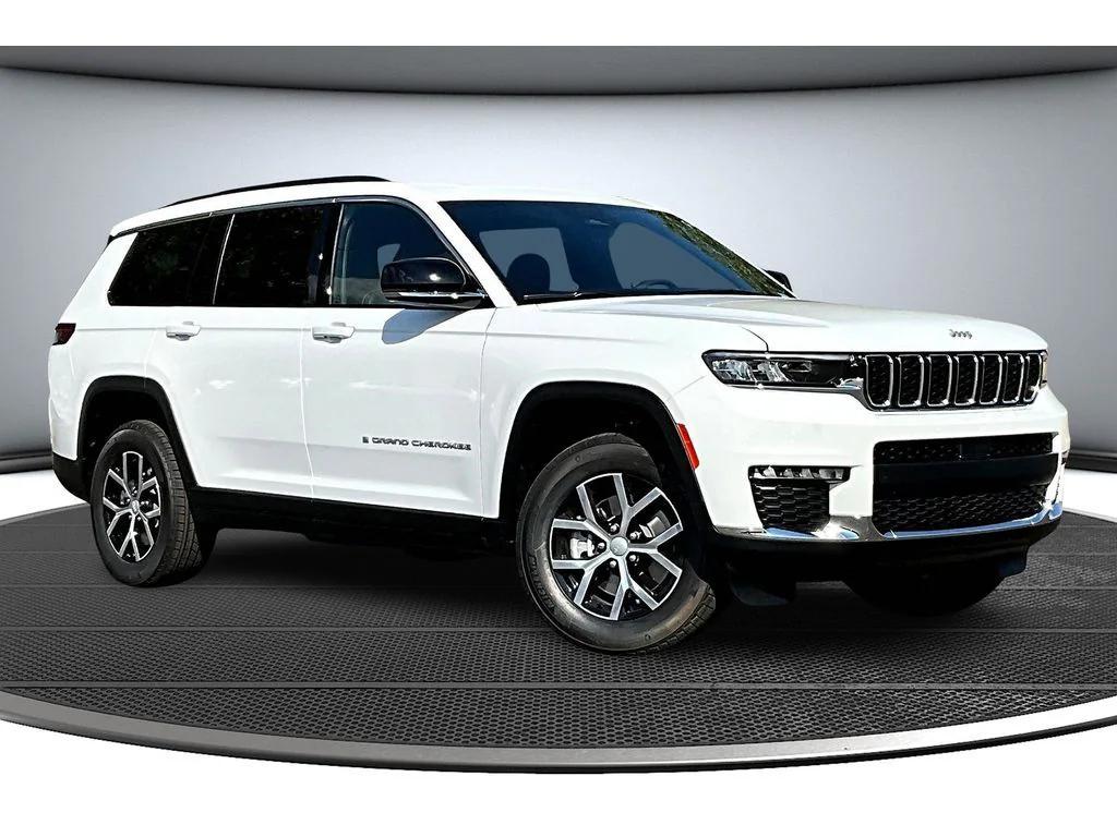 new 2025 Jeep Grand Cherokee L car, priced at $46,520