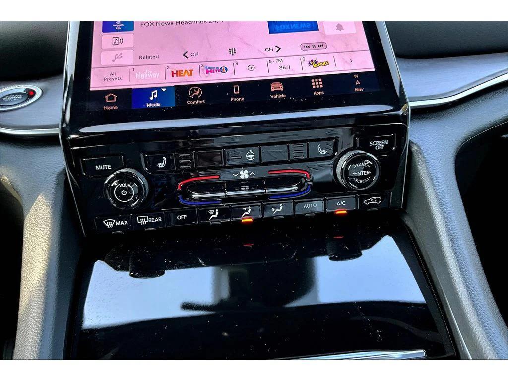 new 2025 Jeep Grand Cherokee L car, priced at $46,520