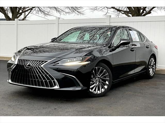 used 2025 Lexus ES 350 car, priced at $53,922