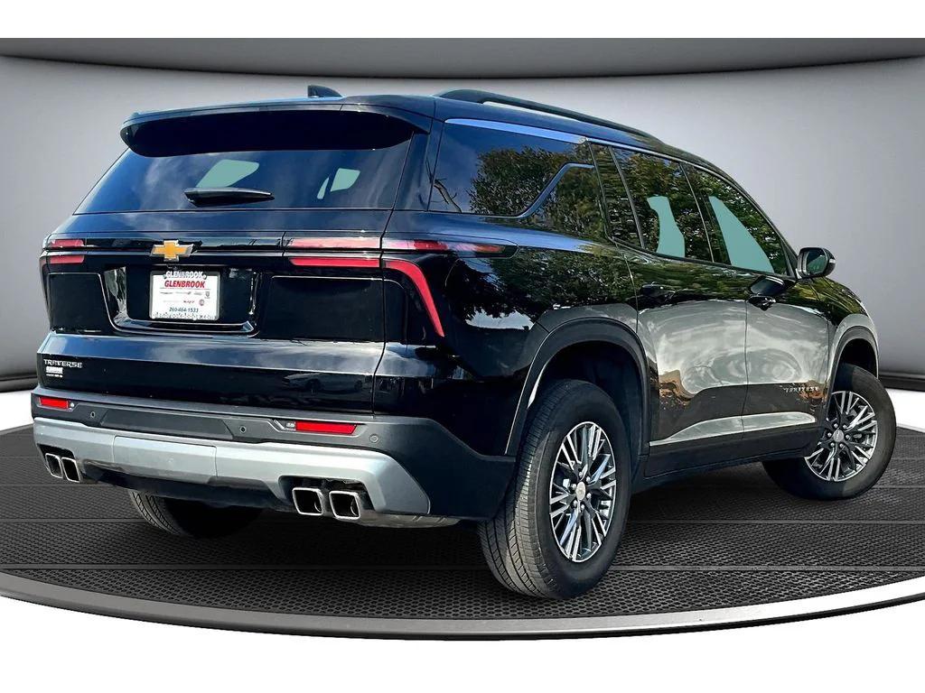 used 2025 Chevrolet Traverse car, priced at $35,987