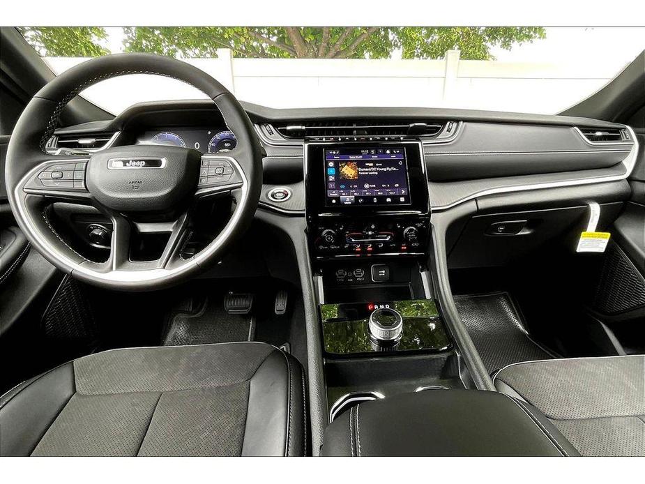 new 2024 Jeep Grand Cherokee L car, priced at $48,555