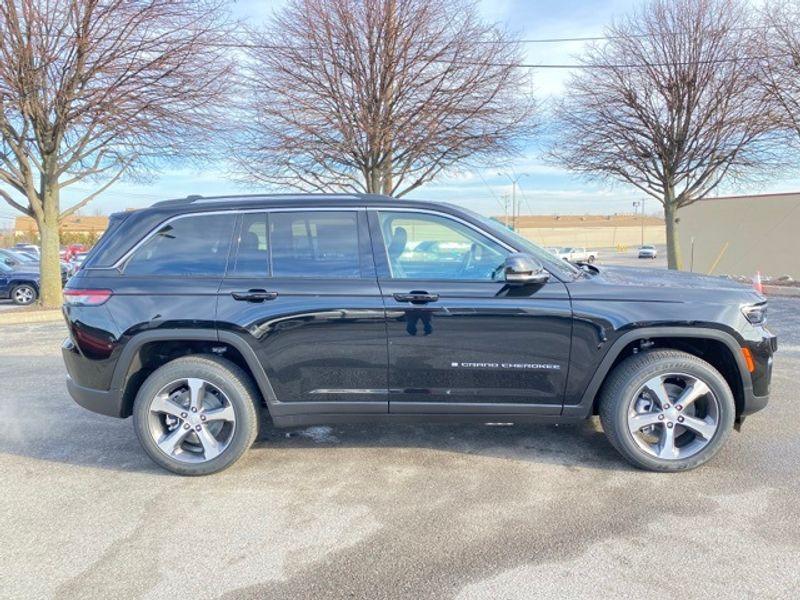 new 2024 Jeep Grand Cherokee 4xe car, priced at $56,012