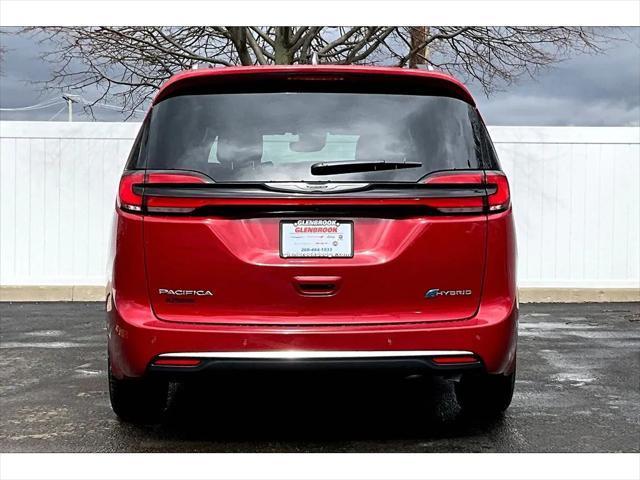 new 2025 Chrysler Pacifica car, priced at $54,025